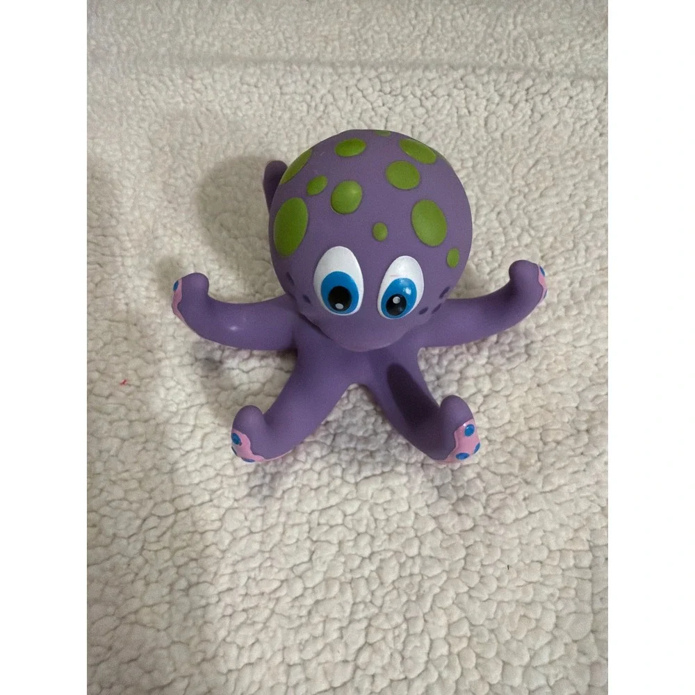 Nuby Purple Octopus Floating Bath Toy Green Dots 2010 PVC Sea Life Water Toy